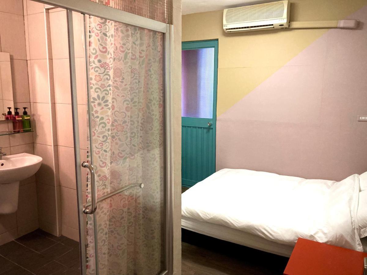 Tainan Station B&B Luaran gambar