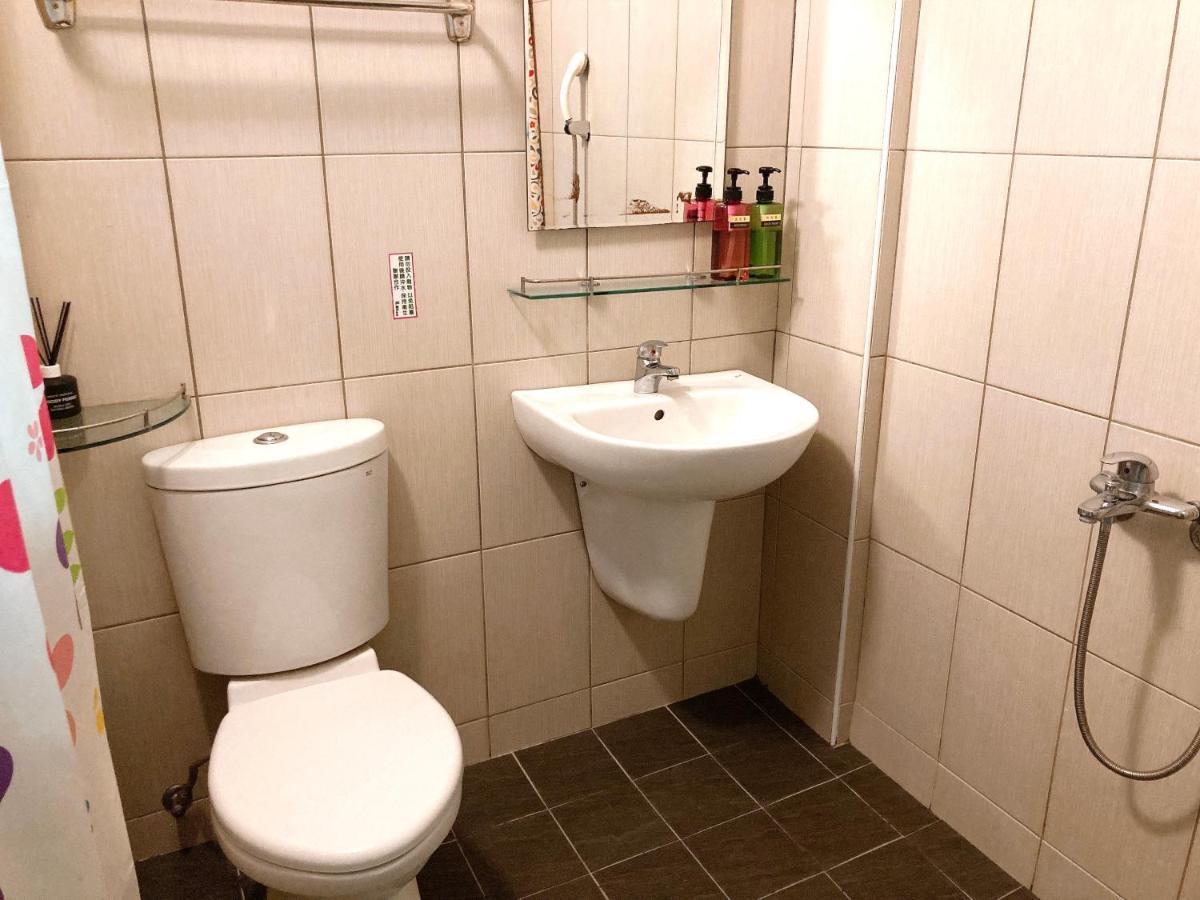 Tainan Station B&B Luaran gambar